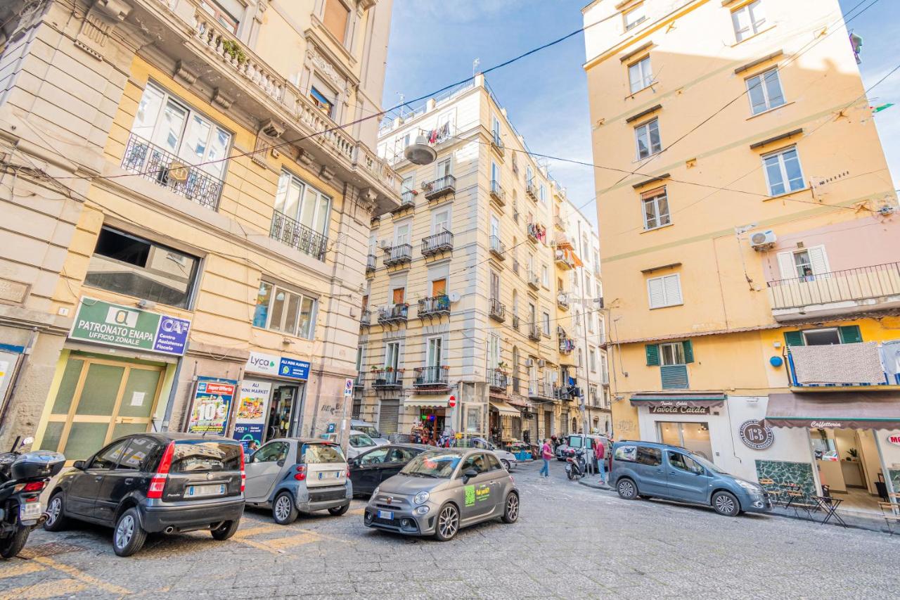 Heart of Napoli - Happy Rentals - Chambres d’hôtes Naples