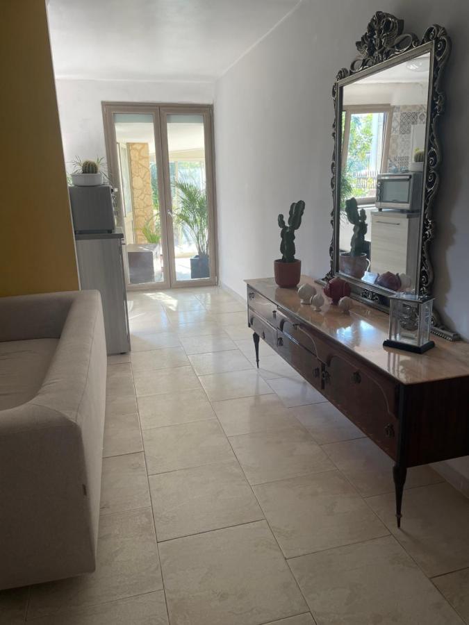 Hèle l'angolo di Elena - B&B