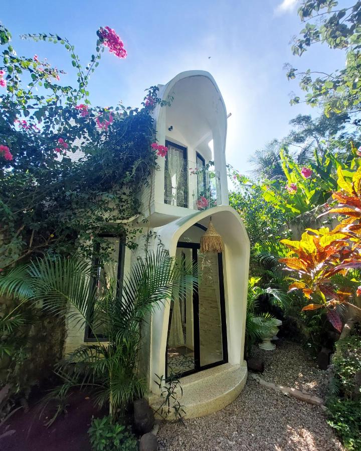 OMA WATU DOME VILLAS - B&B
