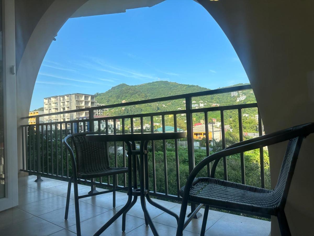 Gonio N205 Beachfront Mountain view apartment - B&B Gonio