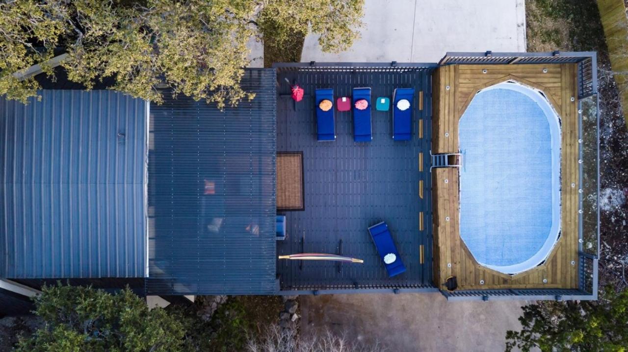 Heated Swim Spa with Treetop Views & Games - Bed and Breakfast San Antonio