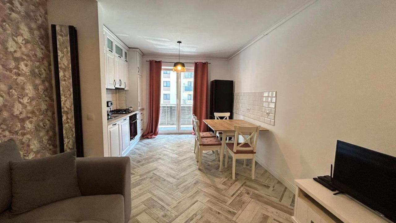 Apartament 2 camere coresi mall - Bed and Breakfast Braşov