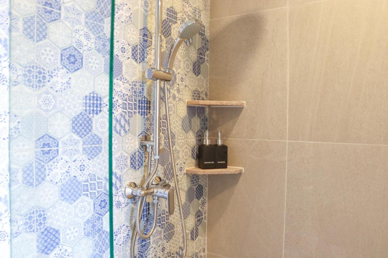 Appartement met 2 Slaapkamers en Uitzicht op het Zwembad