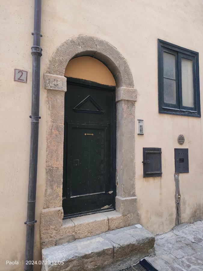 A P E house - B&B