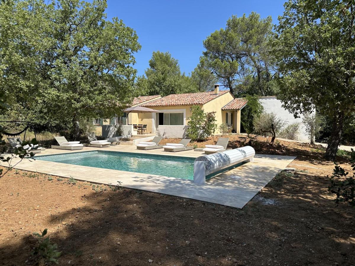 Sous les oliviers, Villa entière 6 personnes, climatisée, piscine chauffée en saison - B&B Saint-Maximin-la-Sainte-Baume