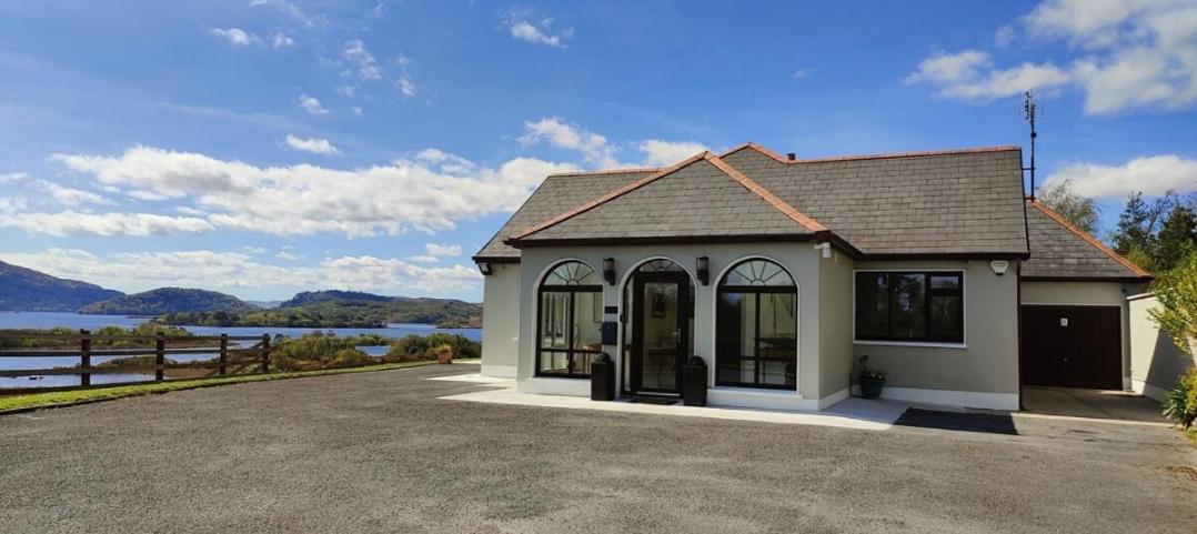 Dooras Lodge - B&B
