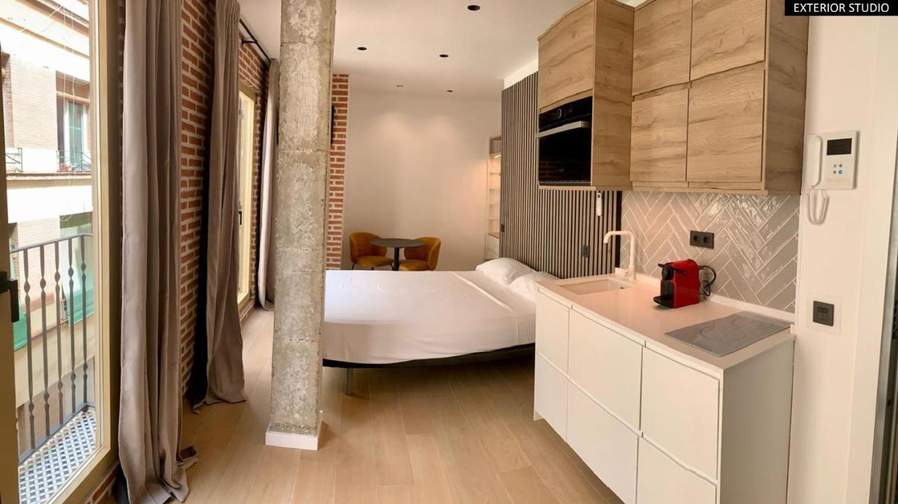 Studio Apartment Exterior 2nd Floor