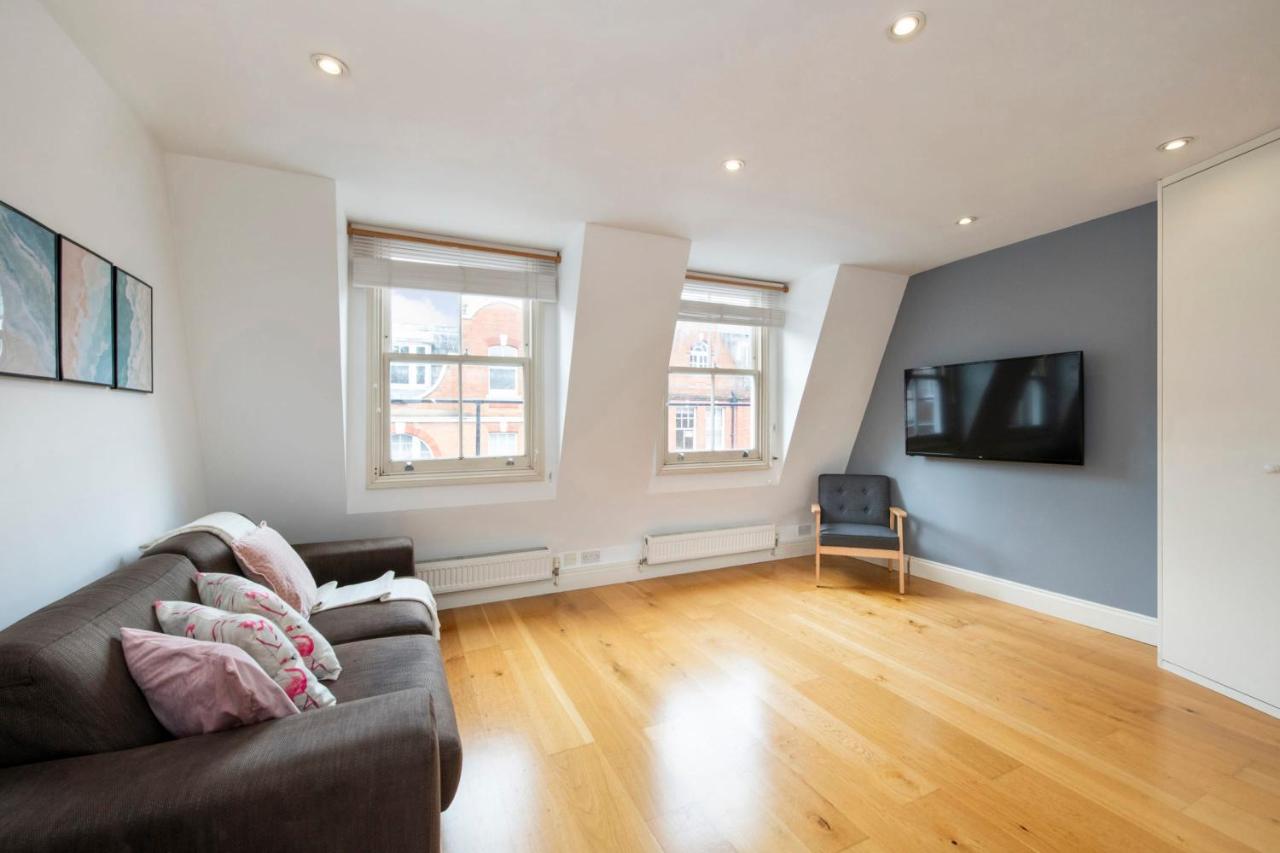 The Hideaway - Oxford Circus - by Frankie Says - B&B