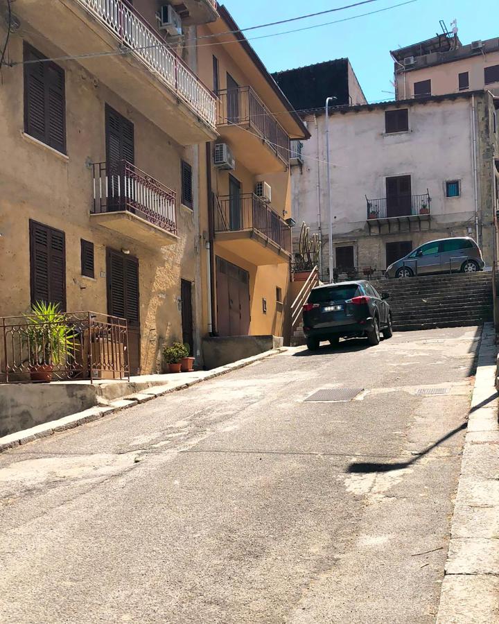 Casa Donna Pippina - B&B Villafrati