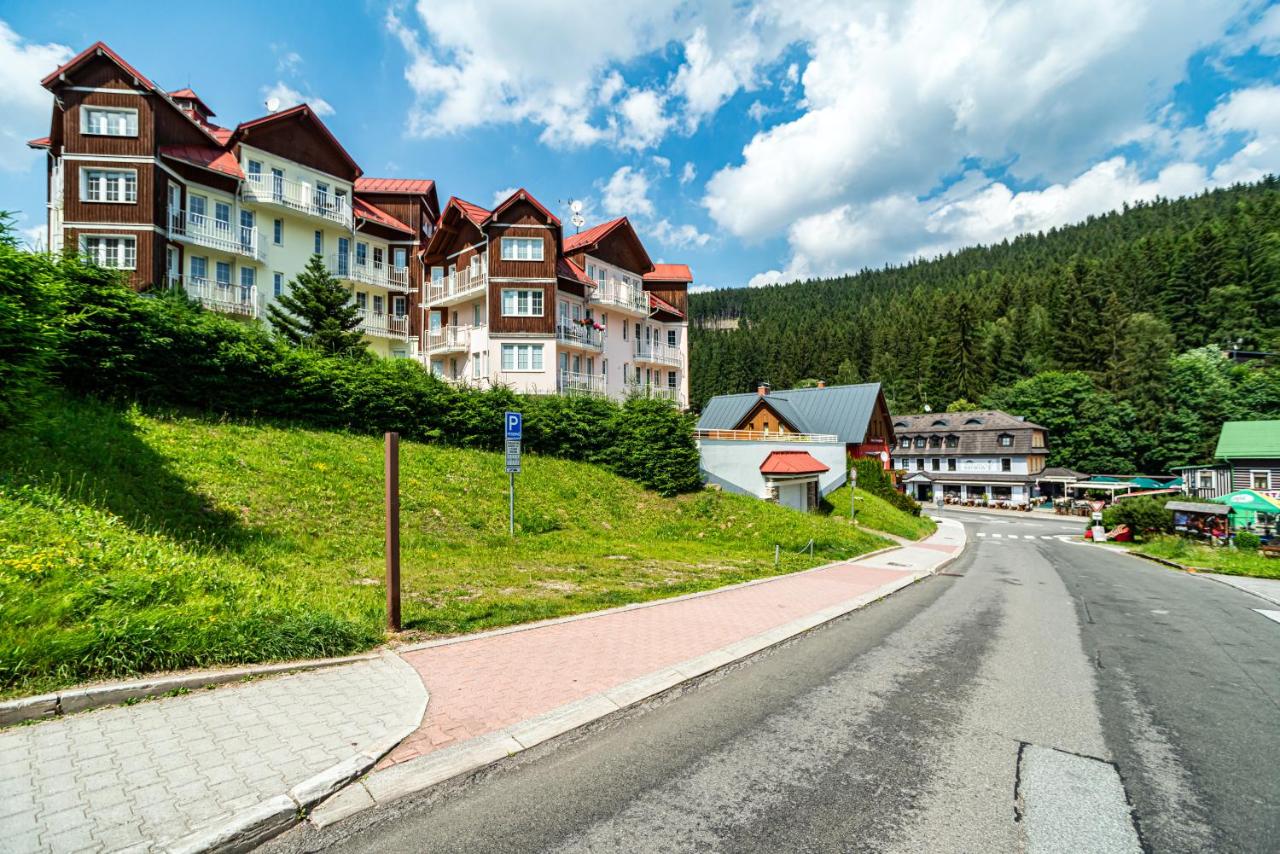Apartmán V Srdci Pece - B&B