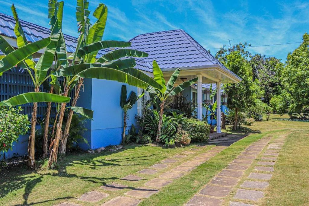 Seven Palms Villa - B&B
