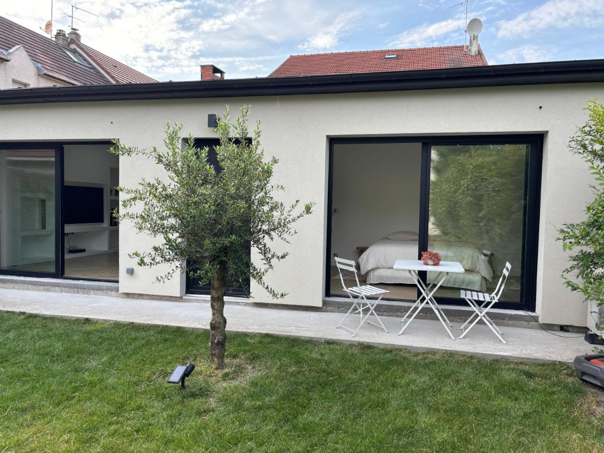 Charmante Maison 2 pièces proche centre-ville - B&B