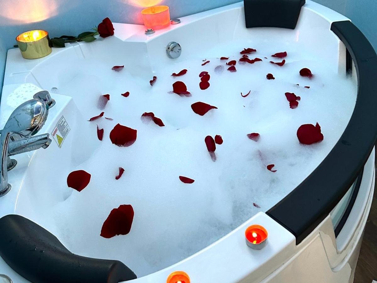 Jacuzzi apartman Ivica - B&B