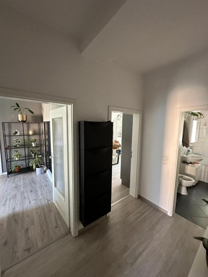 Zentrale helle 3 Zimmer Wohnung Messe Deutz - B&B Cologne