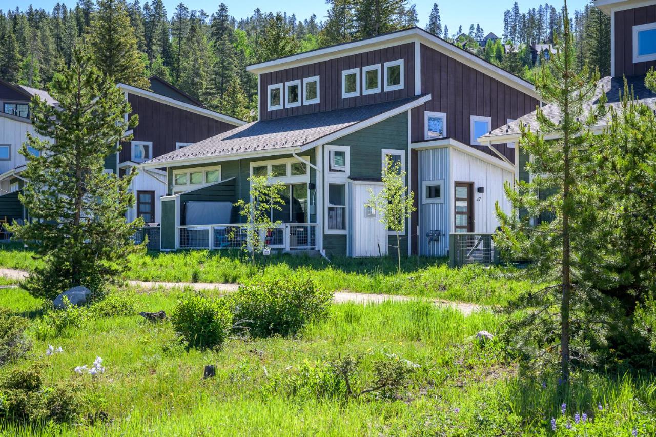 New Luxury Mountain Cabin 17 I Hot Tub I Great Views I Best Price I FREE Adventures Daily - B&B