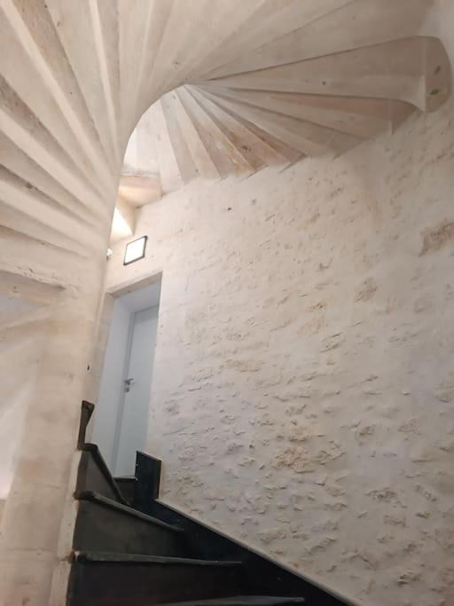 Appartement centre ville historique avec terrasse et climatise - Bed and Breakfast