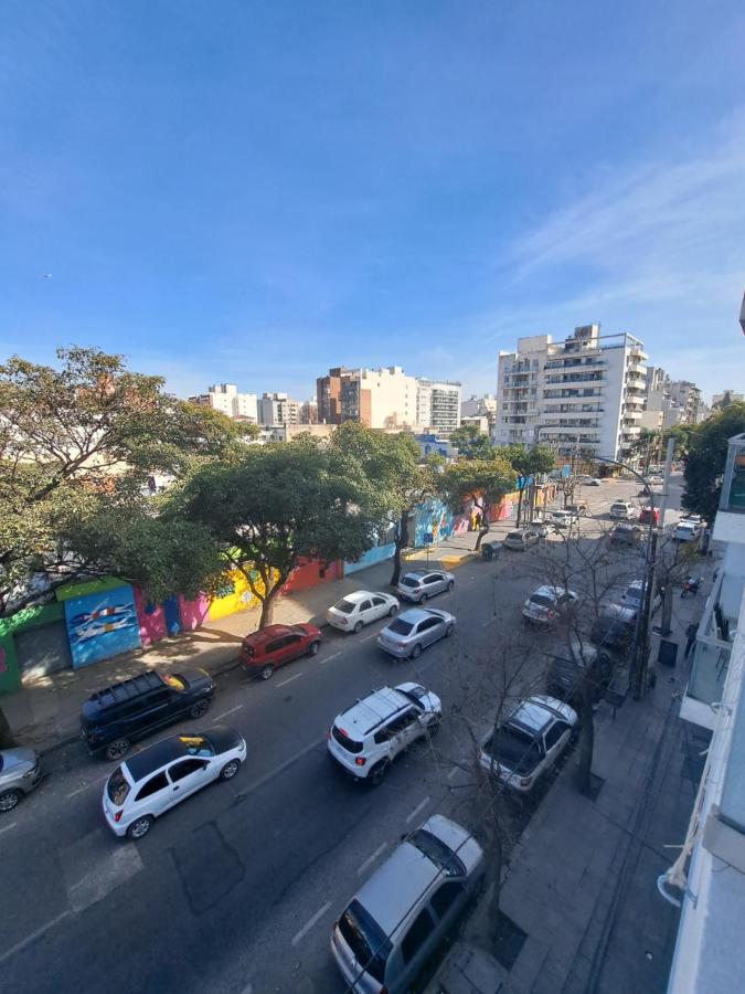 Departamento -Roma- Barrio General Paz - A una cuadra de 24 de septiembre y enfrente del Polideportivo By Apartcba - Chambres d'hôtes Córdoba