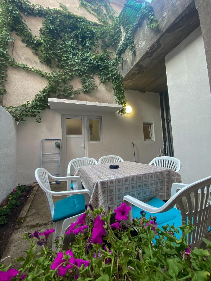 Peaceful Alley - B&B Mostar