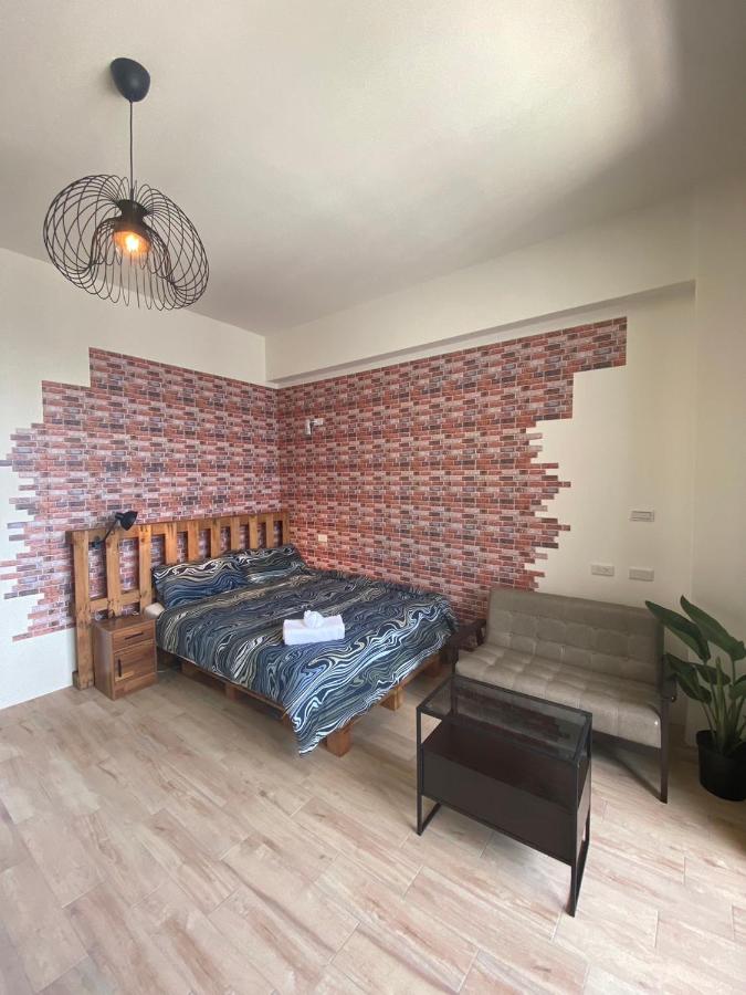 Camera Matrimoniale con Balcone