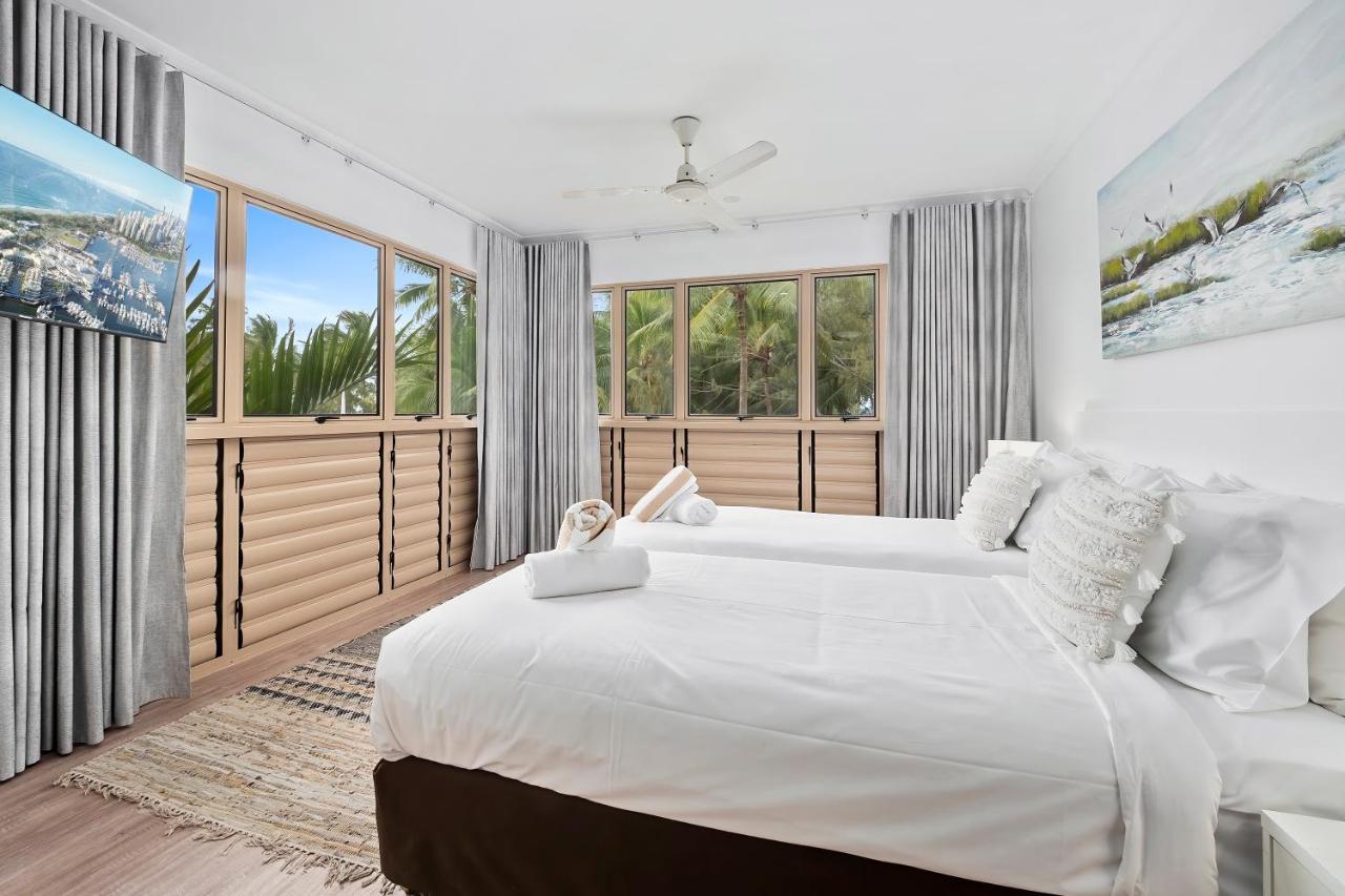 Top Floor 3 Bedroom Ocean View #631