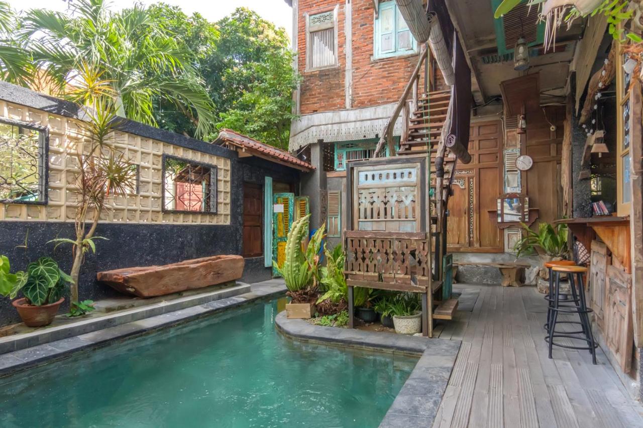 TwoSpaces Living at Bunga Desa, Jimbaran - Chambres d’hôtes Jimbaran