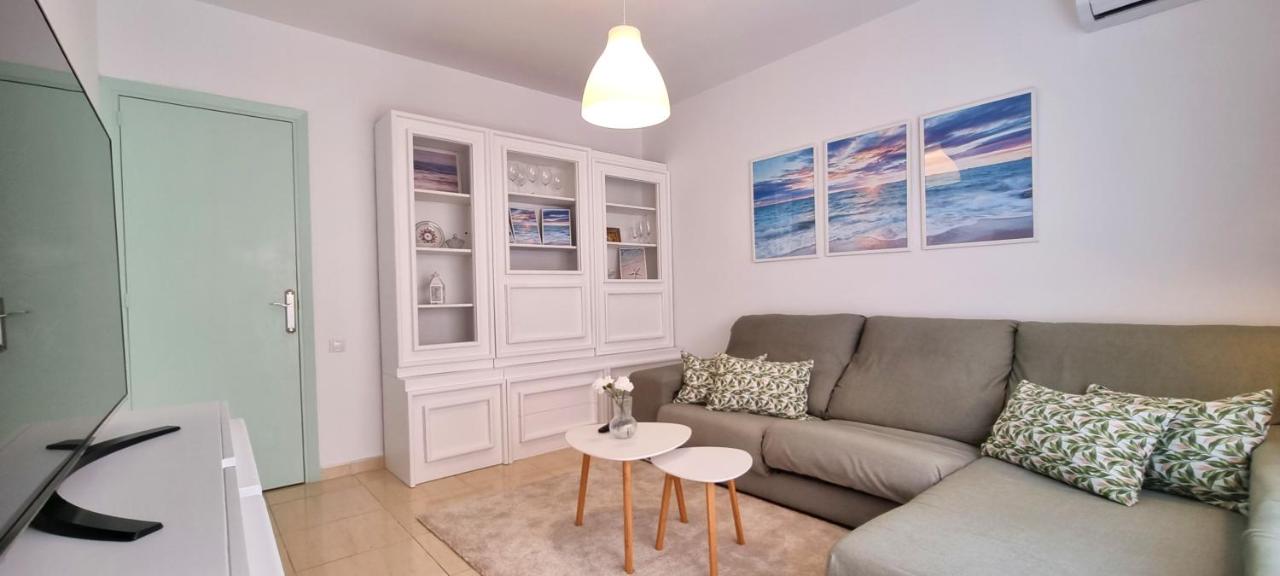 Avenida Juan Carlos I , Playa La Colonia - By Aloha Palma - Ferienwohnung Águilas