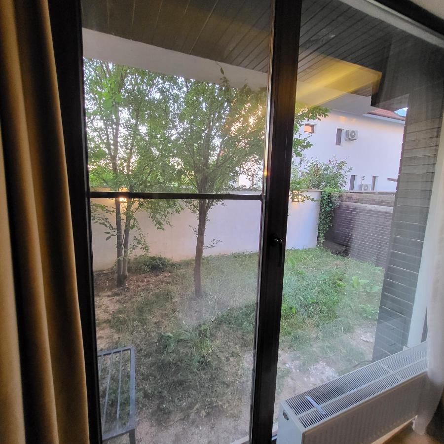 Apartament cu terasă - B&B