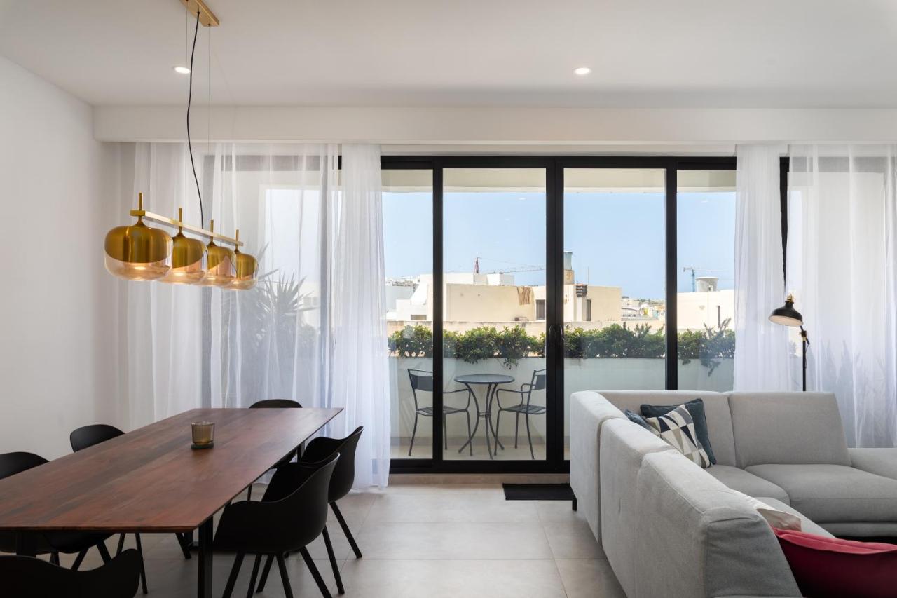 Modern 1BR Spacious Apartment with Terrace - Close to St Thomas Bay - B&B Marsaskala