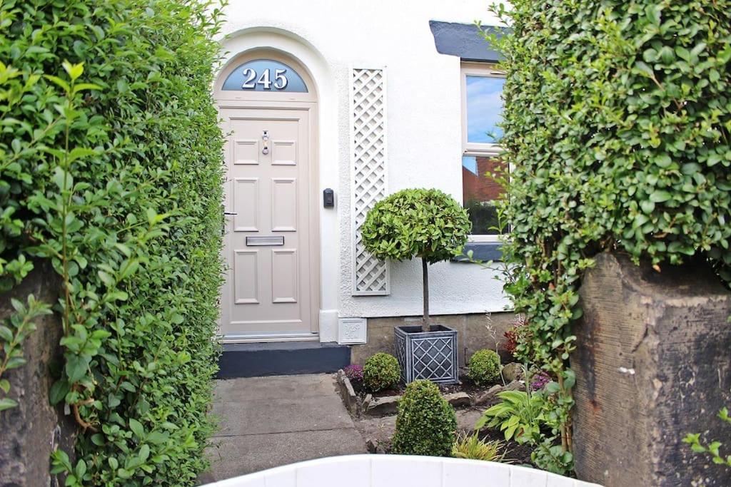 Home in Chorley, Lancashire - Chambres d’hôtes