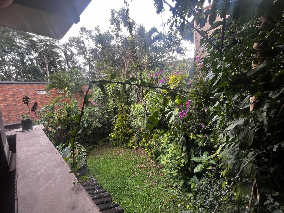 Widiya Jungle Ubud Home - B&B