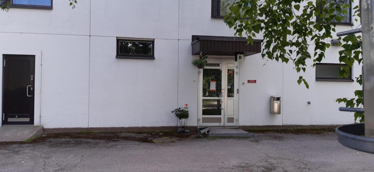 Tilava huoneisto - B&B