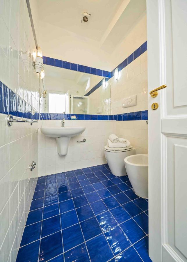 Deluxe Double Room with Extra Bed