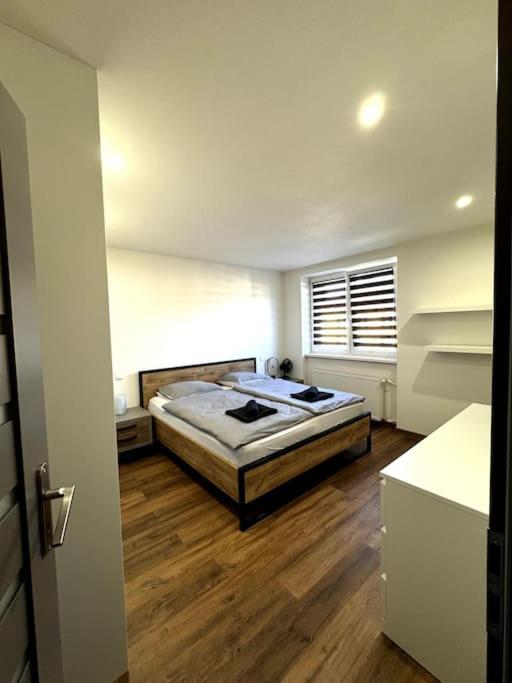 Modern apartment in city centre - B&B