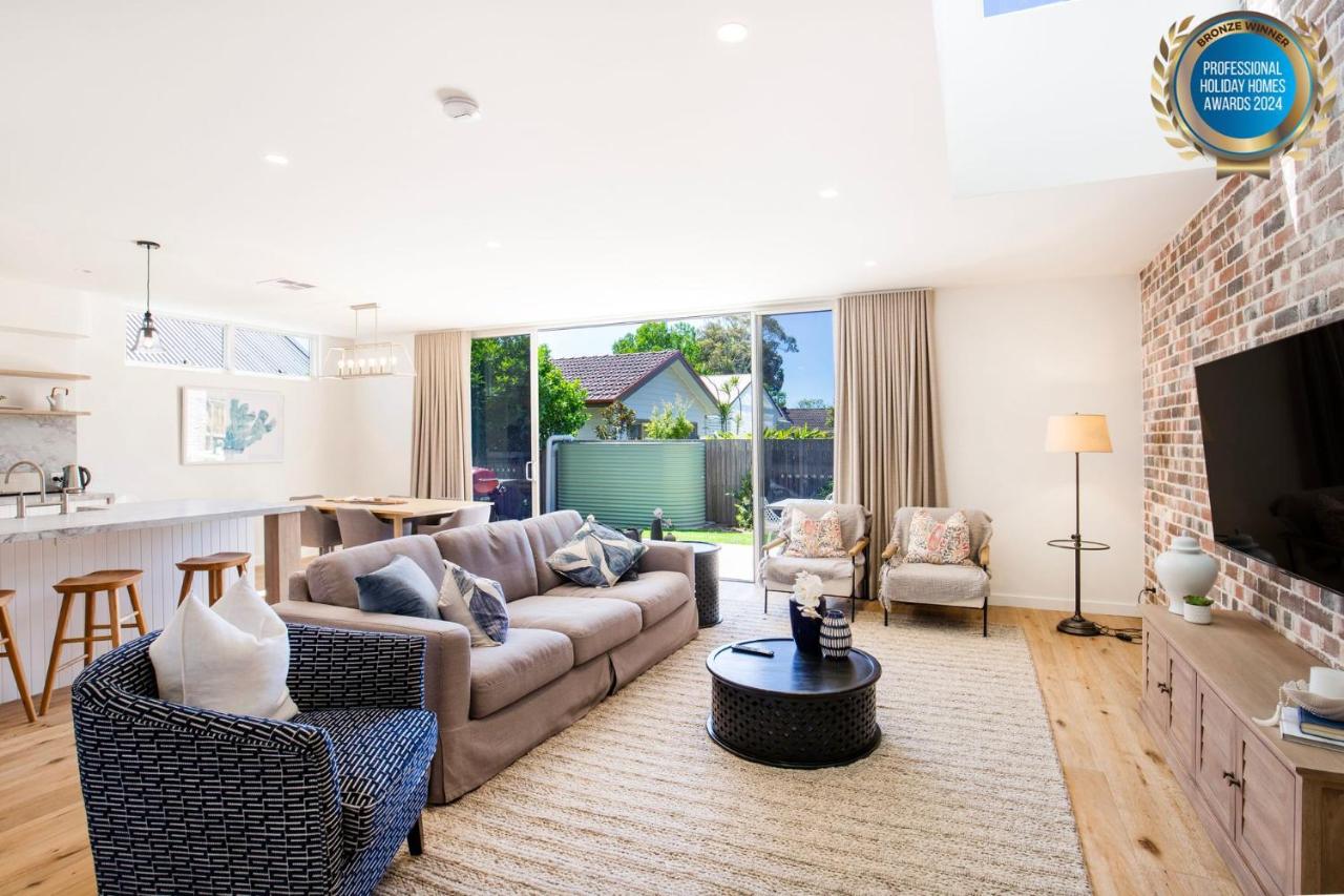 Camellia - Pet Friendly - 3 Min Walk to Centre of Berry - B&B