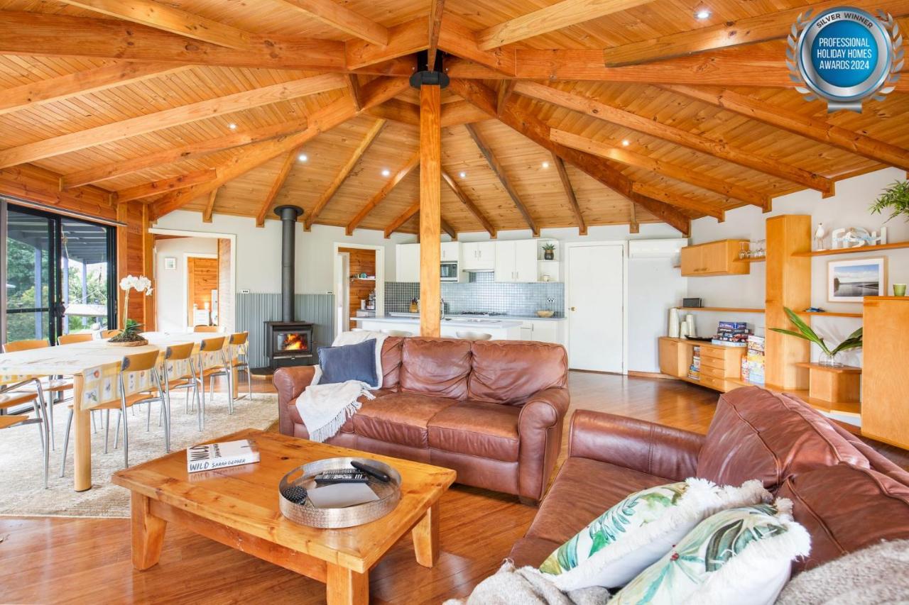 Hidden Orchard - Pet Friendly - 4 Mins Walk to Beach - B&B