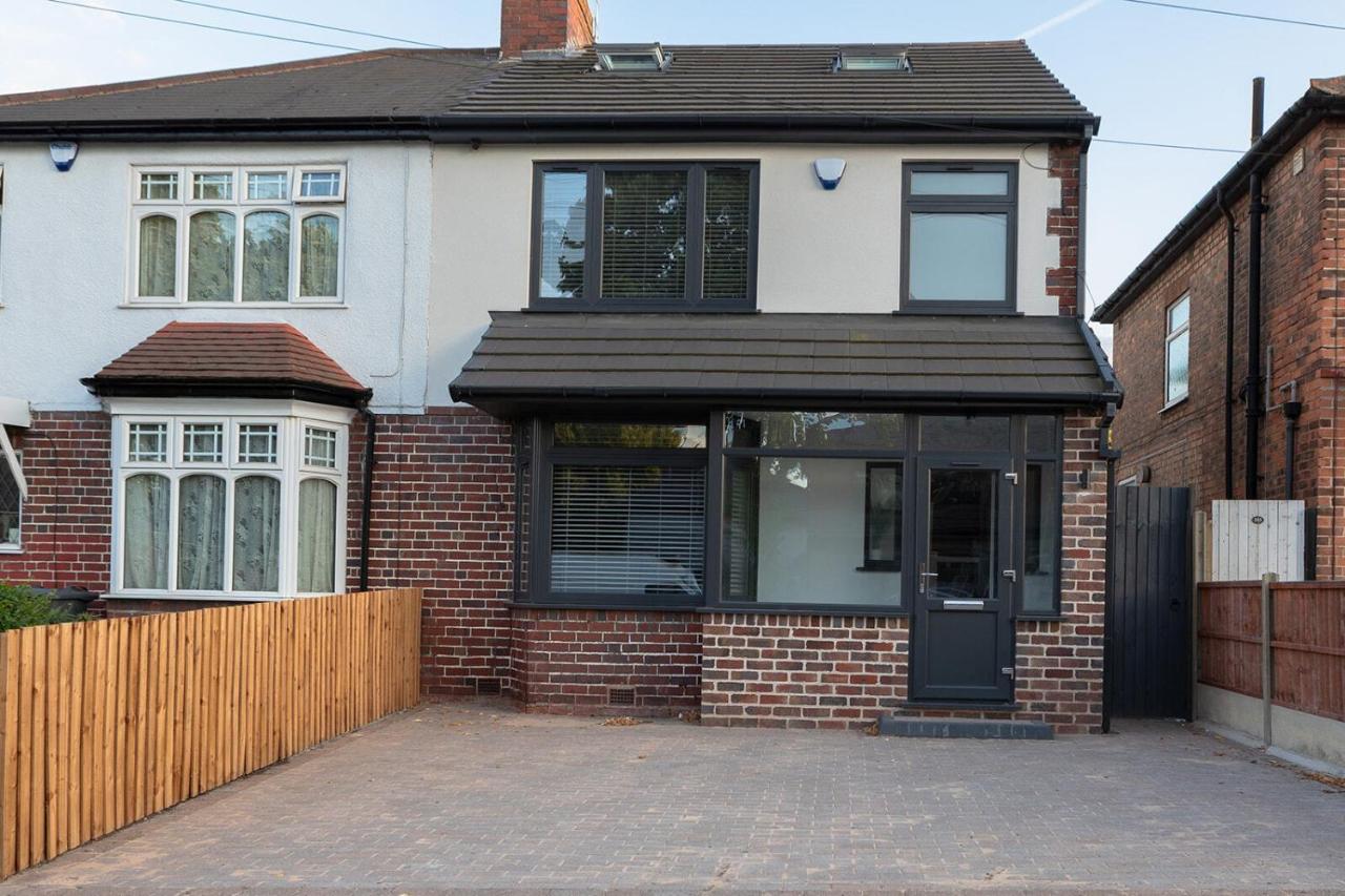 Large Stylish House Close To Birmingham City Centre - B&B