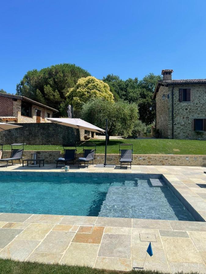Villa Casanova - Countryside Villa with Private Pool near Calzolaro - B&B
