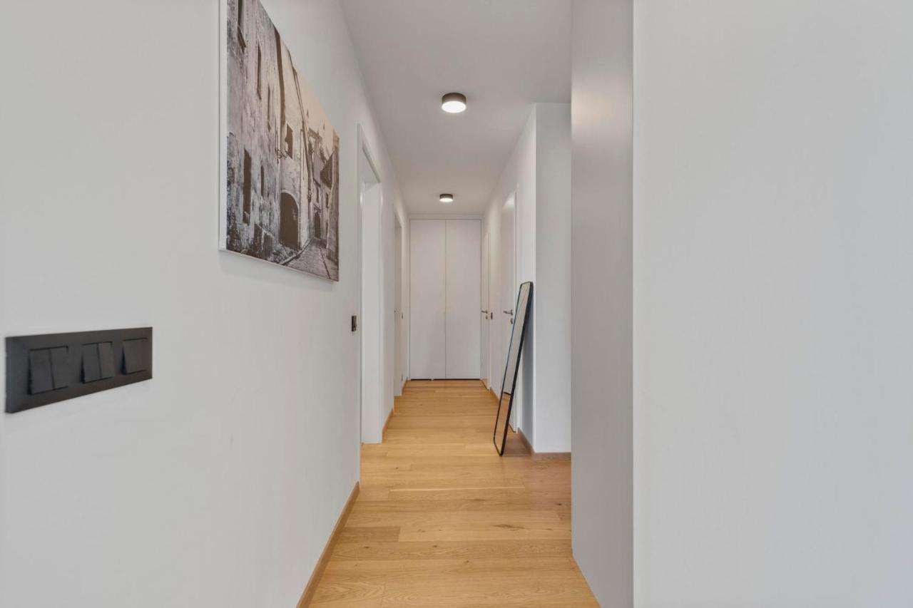 LAM Lakeside - AC - FREE PARKING - B&B