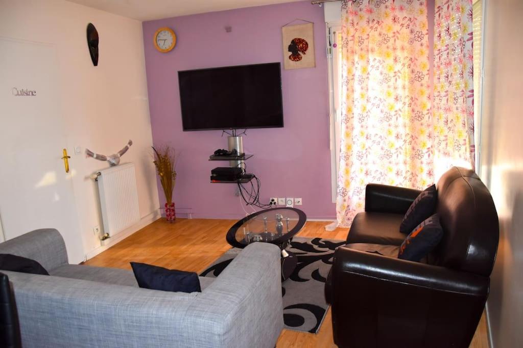 Superb flat in recent building with parking lot - B&B