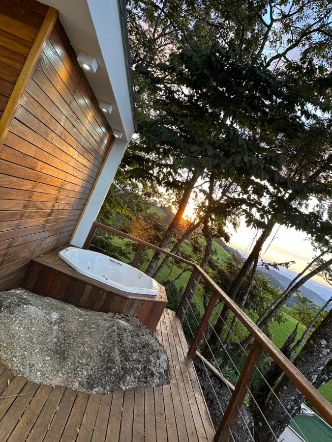 Pousada Dona Pedra - Cabana Jade - B&B