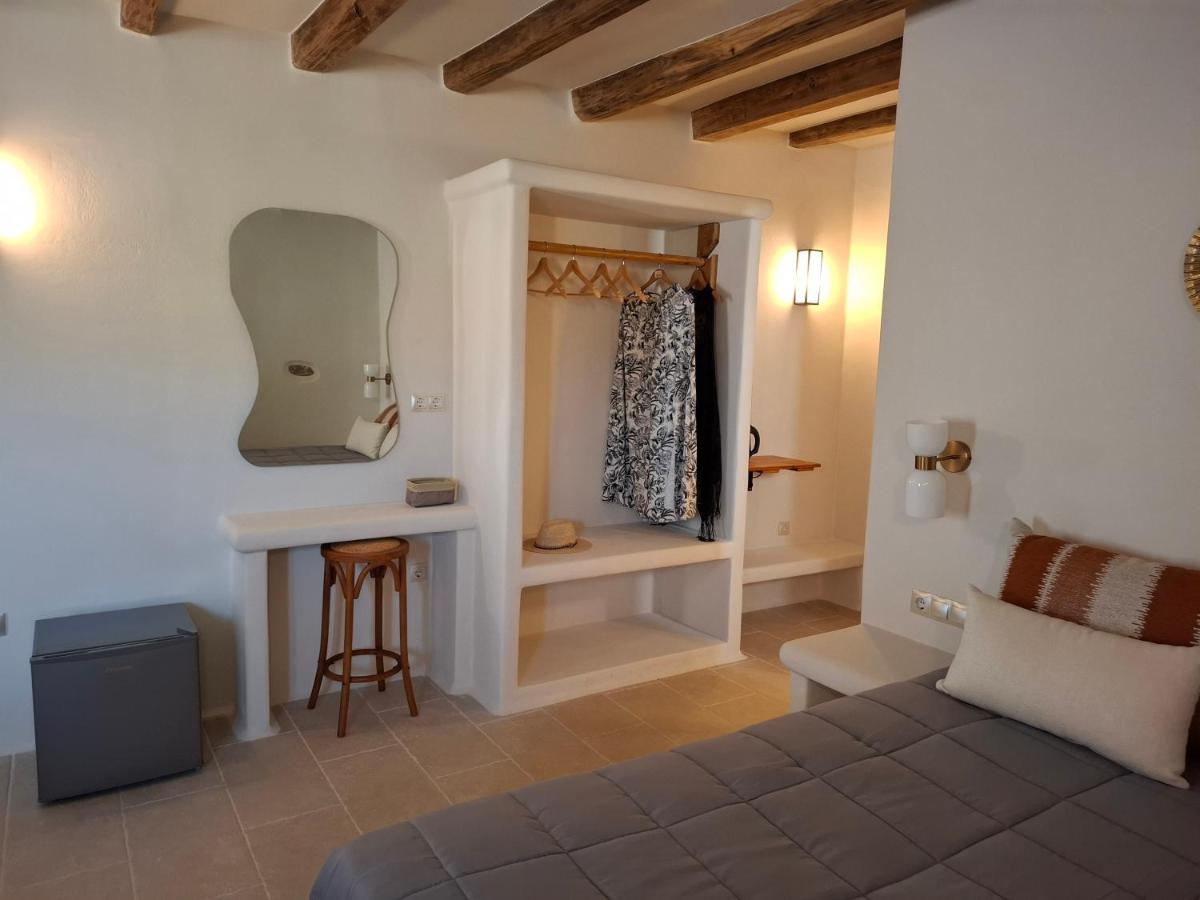 Deluxe Queen Suite