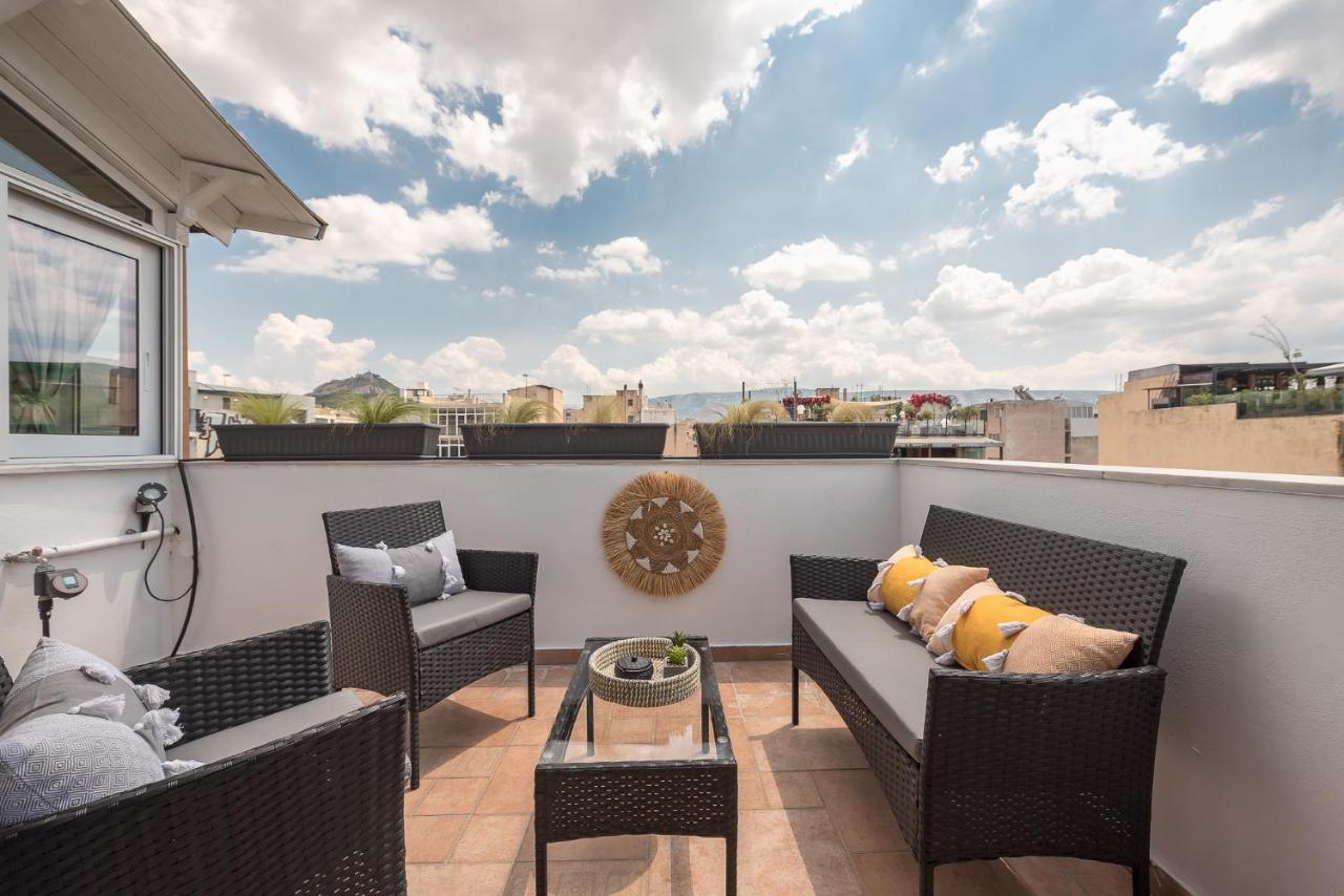 Majestic Penthouse w Acropolis View - B&B Athens