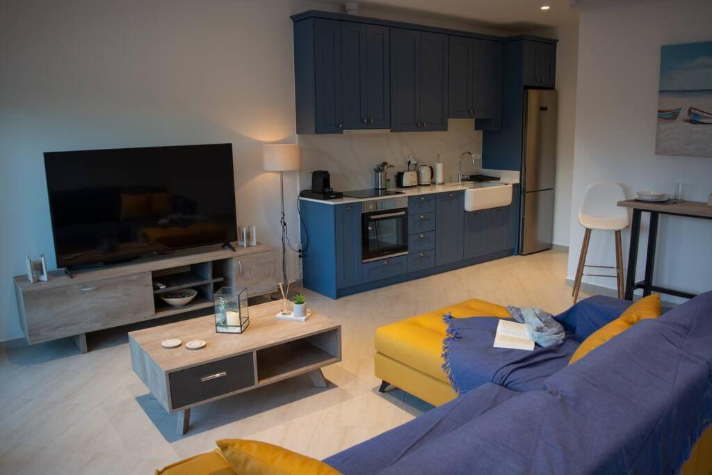 Διαμέρισμα με αυλή - B&B Lepanto