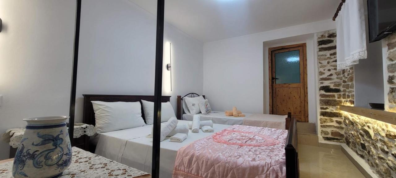 Dreibettzimmer
