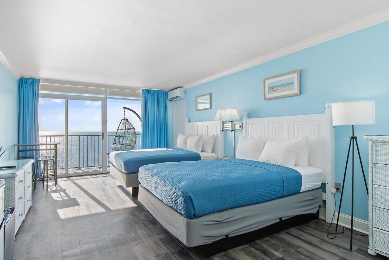 Modern Oceanfront Hideaway - Resort Pools 2 bds - Bed and Breakfast Myrtle Beach