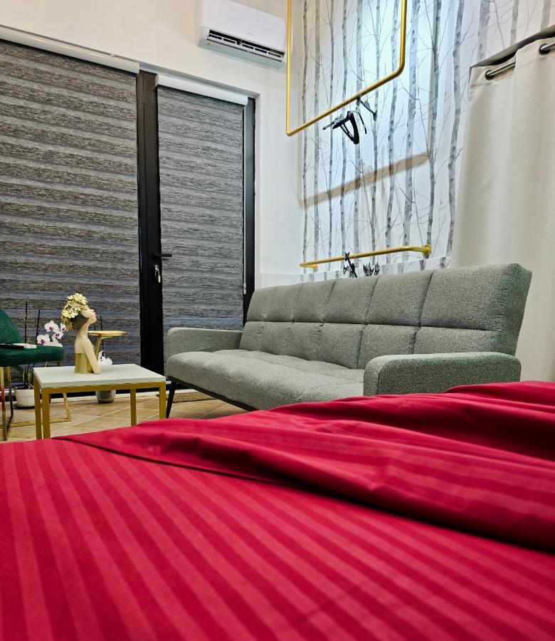 Anina Guesthouse - B&B