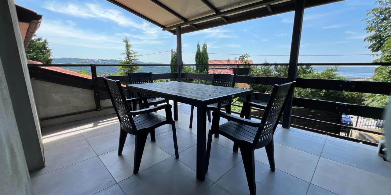 Hilltop Apartments Red & Blue - Ferienwohnung Portorož