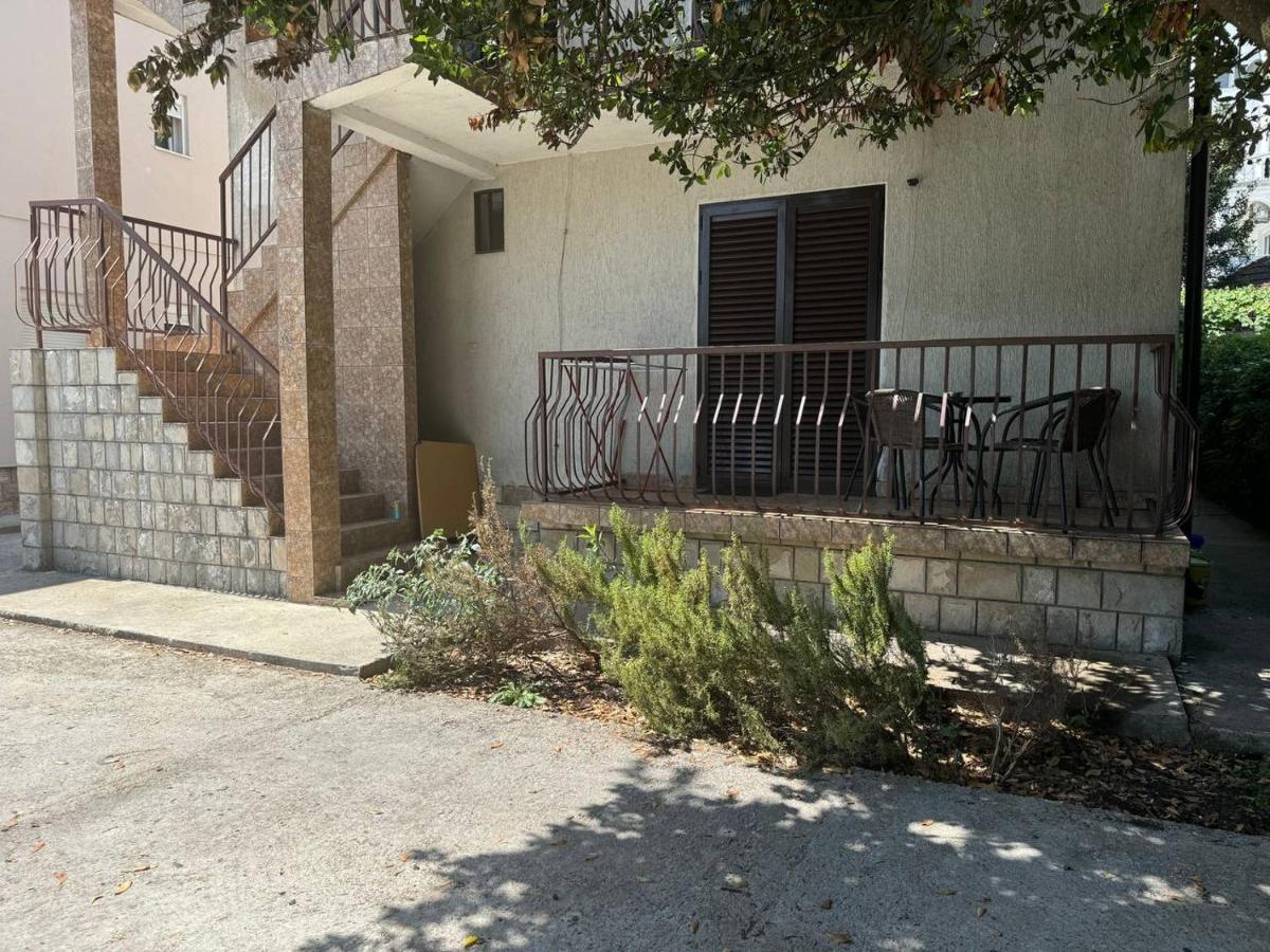 Igalo Apartman Despich - B&B