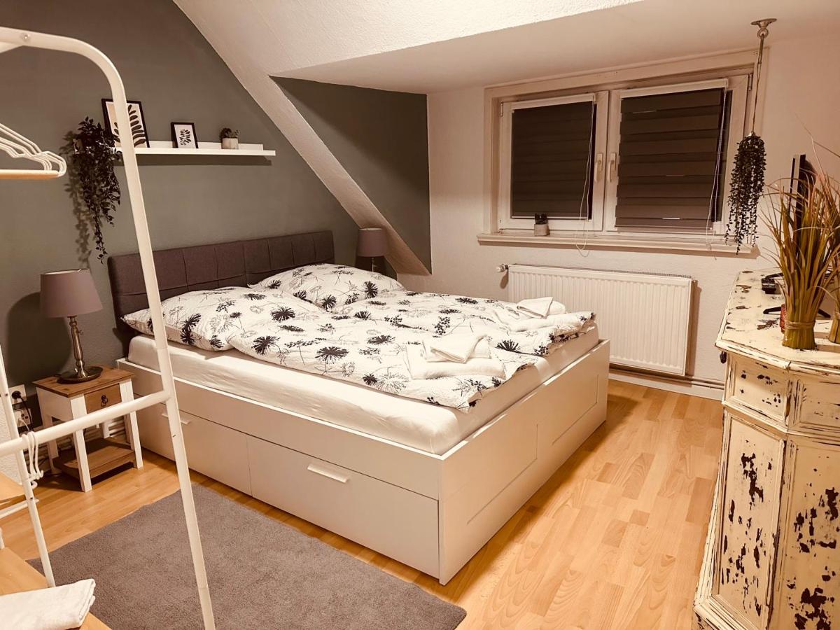 Gemütliche Dachgeschosswohnung - B&B
