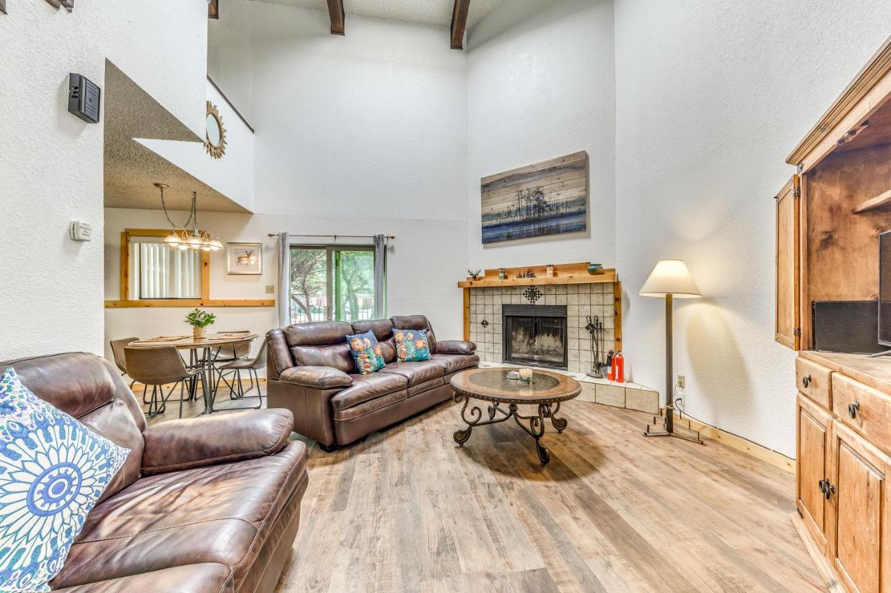 Relaxing Ruidoso Retreat Walk to Midtown! - Bed and Breakfast